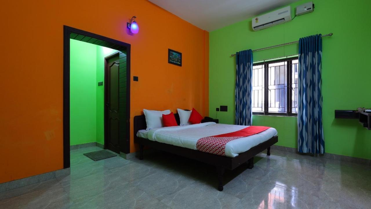 Hotel Kukuresidency à Wadakkanchery Extérieur photo