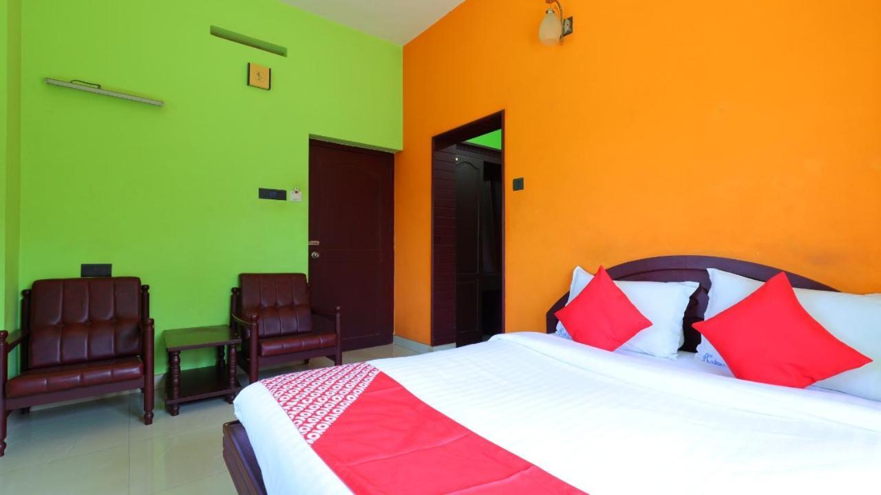 Hotel Kukuresidency à Wadakkanchery Extérieur photo